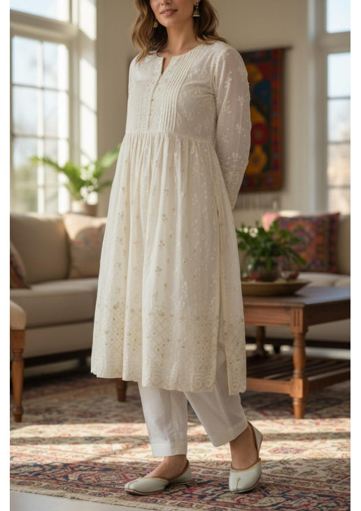 White Leather Khussa